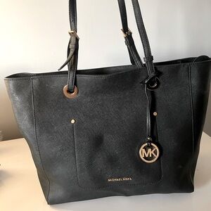 Authentic Micheal Kors Large Tote